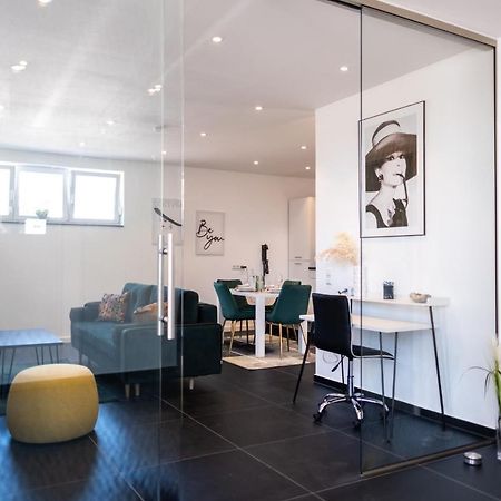 Klassen Apartments! Erleben Sie Biberach In Diesem Stilvollem Bungalow Mit Charme Und Komfort Biberach an der Riß Esterno foto
