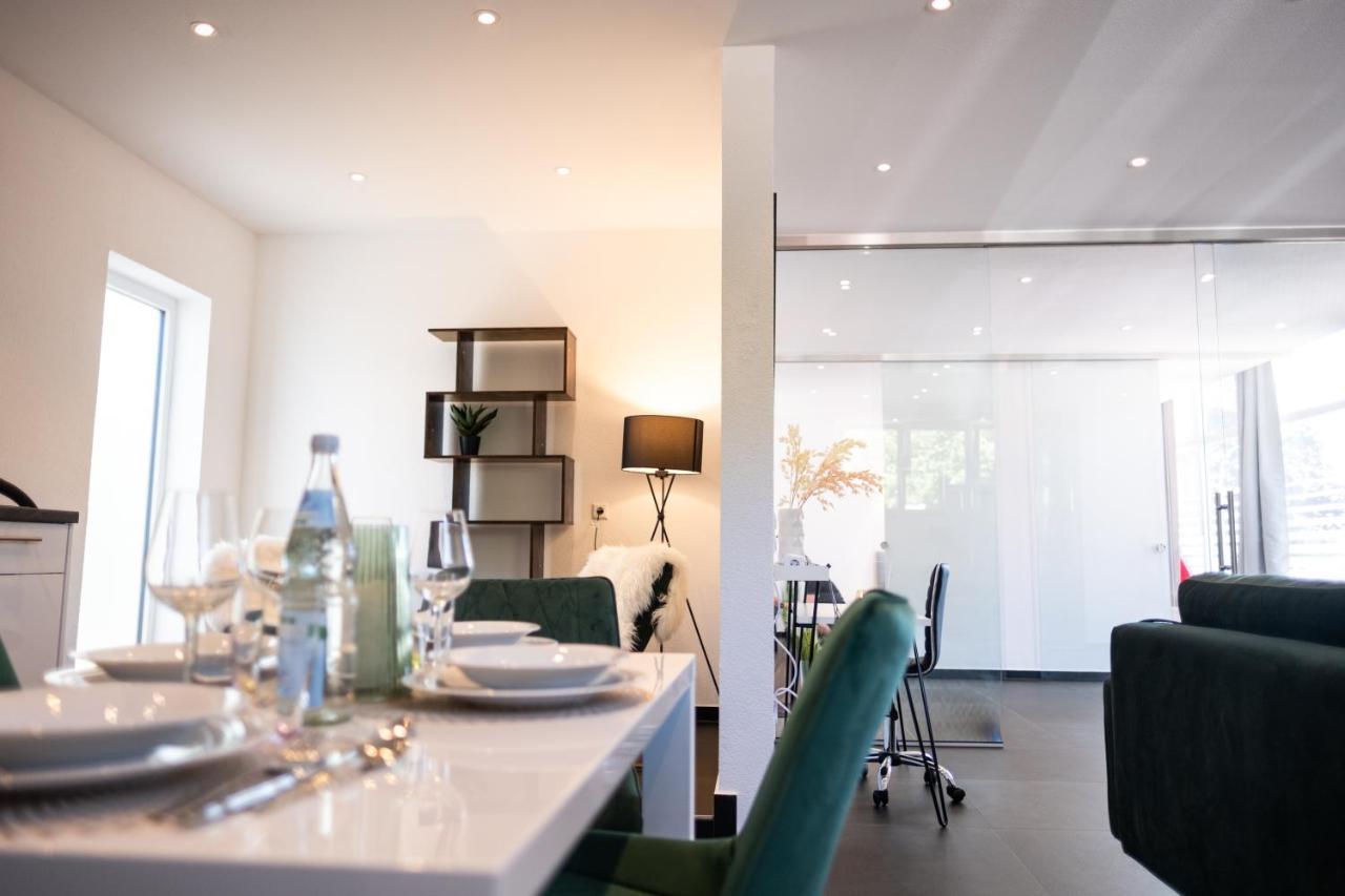 Klassen Apartments! Erleben Sie Biberach In Diesem Stilvollem Bungalow Mit Charme Und Komfort Biberach an der Riß Esterno foto