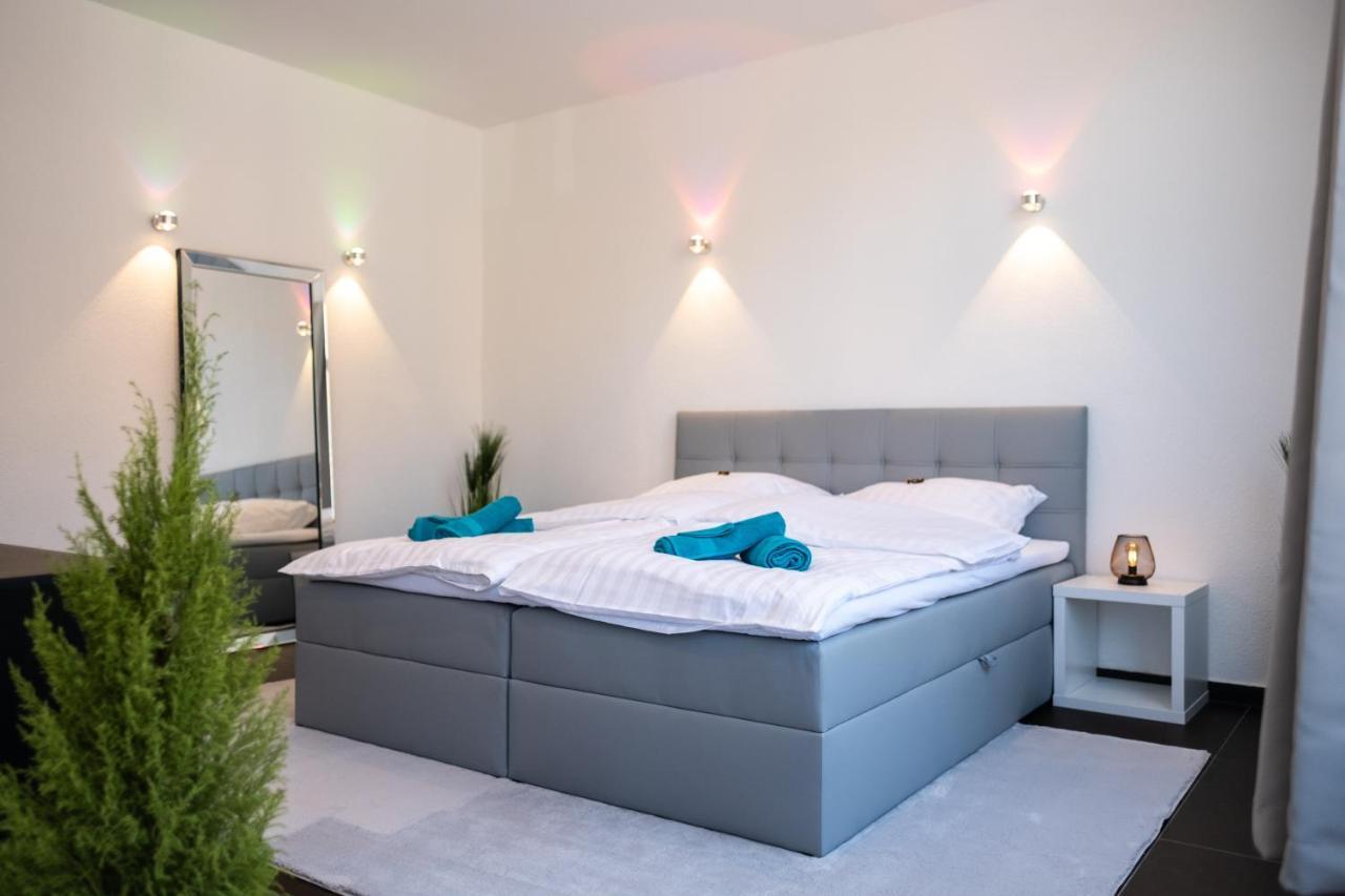 Klassen Apartments! Erleben Sie Biberach In Diesem Stilvollem Bungalow Mit Charme Und Komfort Biberach an der Riß Esterno foto