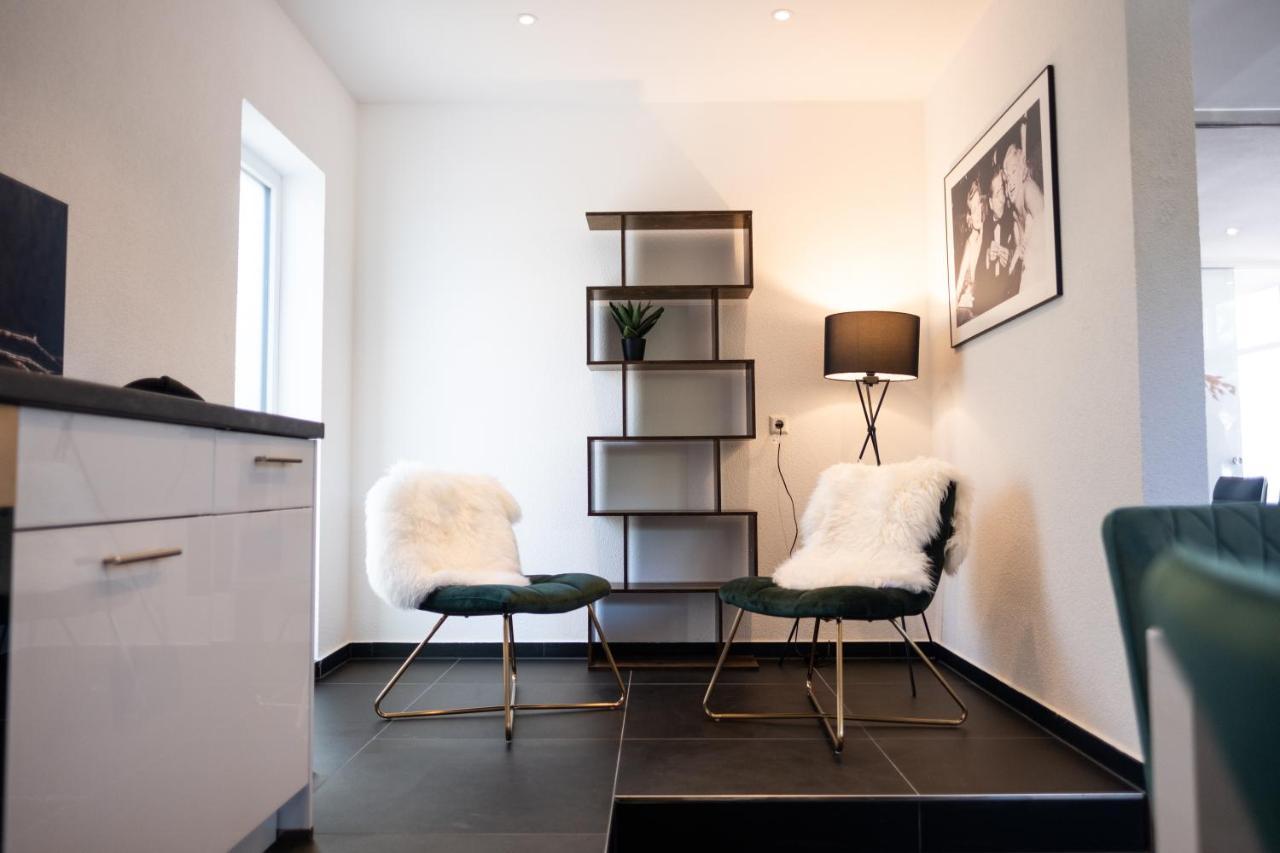 Klassen Apartments! Erleben Sie Biberach In Diesem Stilvollem Bungalow Mit Charme Und Komfort Biberach an der Riß Esterno foto