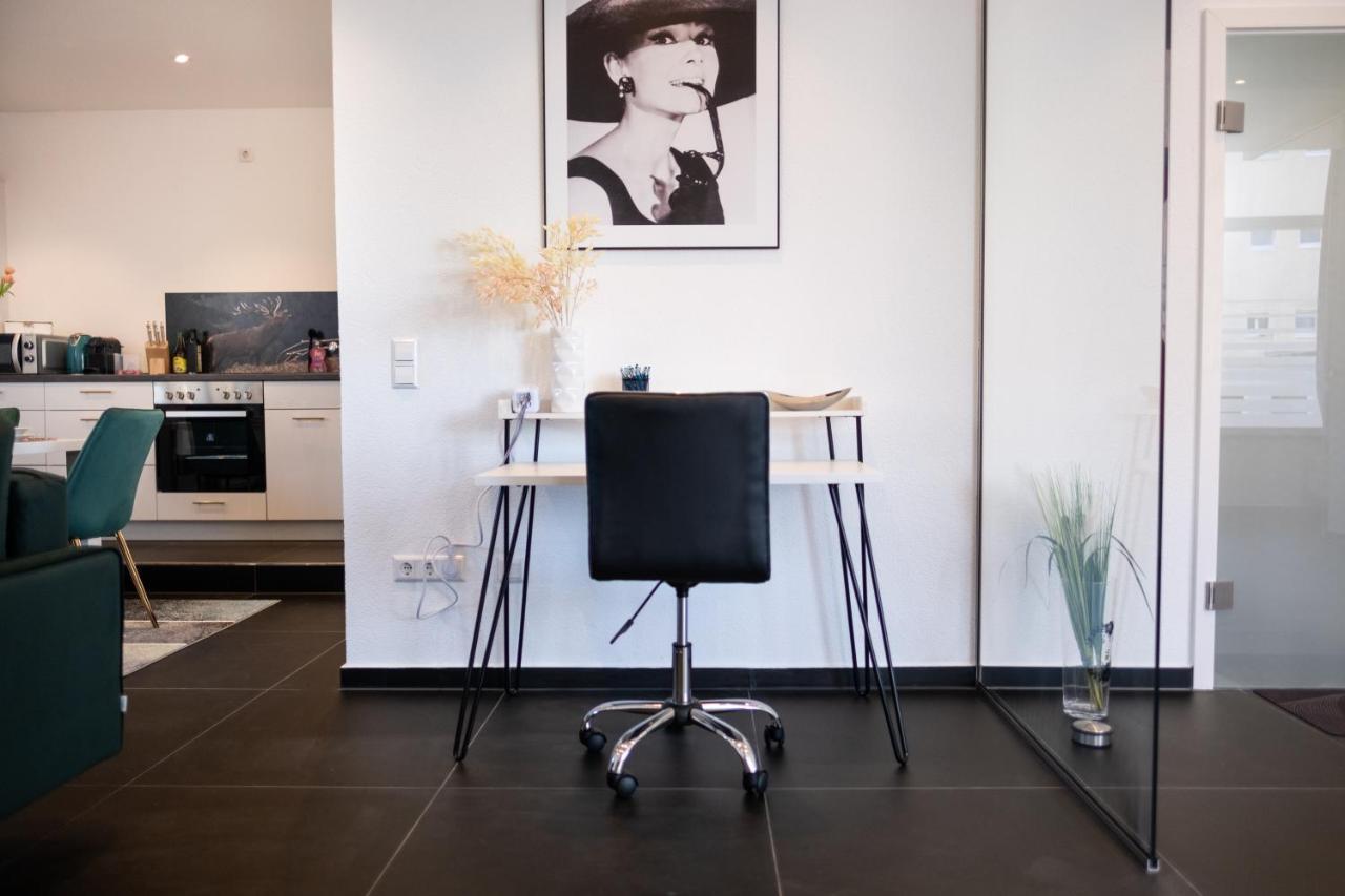 Klassen Apartments! Erleben Sie Biberach In Diesem Stilvollem Bungalow Mit Charme Und Komfort Biberach an der Riß Esterno foto